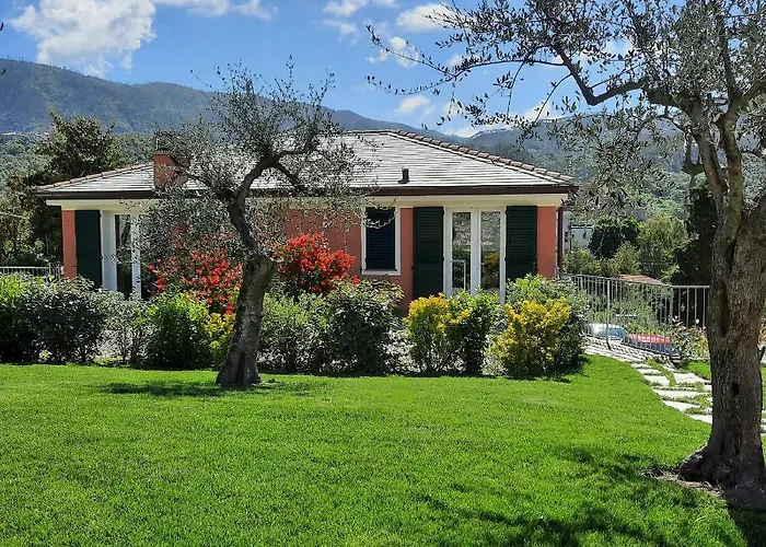 Pensión Aria Design 4*