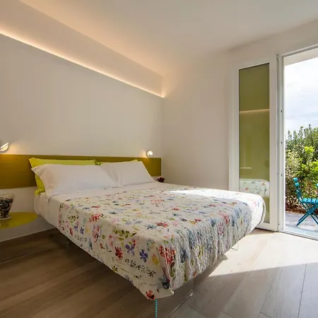 בית הארחה Aria Design לבנטו