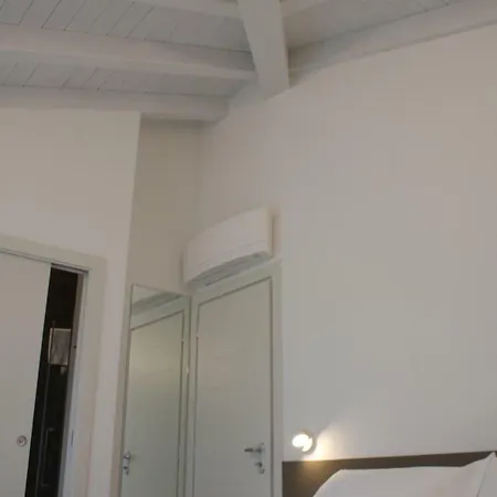 בית הארחה Aria Design לבנטו