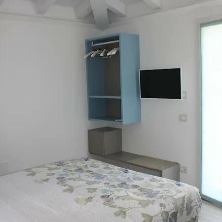 בית הארחה Aria Design לבנטו