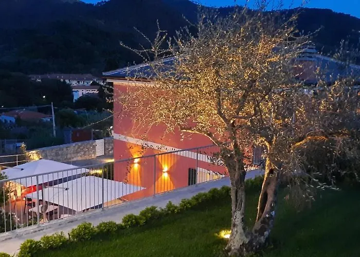 Πανσιόν Aria Design 4*