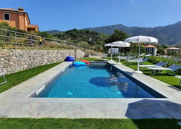 Πανσιόν Aria Design 4*