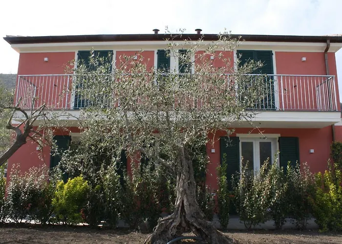 Πανσιόν Aria Design 4*