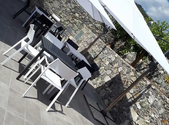 Aria Design Πανσιόν 4*