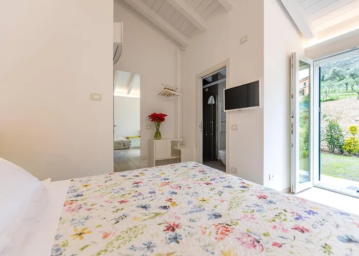 Aria Design Πανσιόν 4*