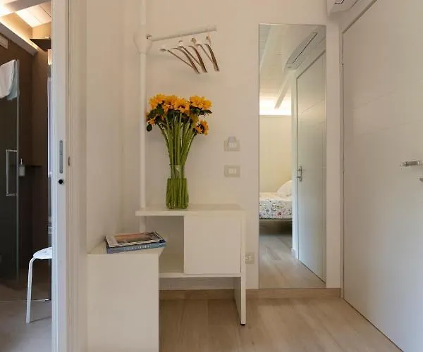 Aria Design Πανσιόν 4*